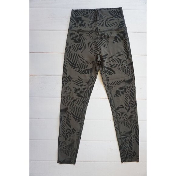 Aerie Chill Play Move High Waisted Palm Leaf Print Leggings - Size M - Picture 2 of 7